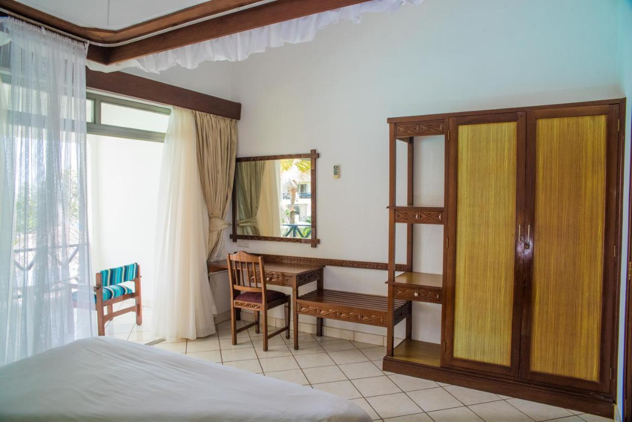 Nyali Beach Holiday Resort Exterior foto